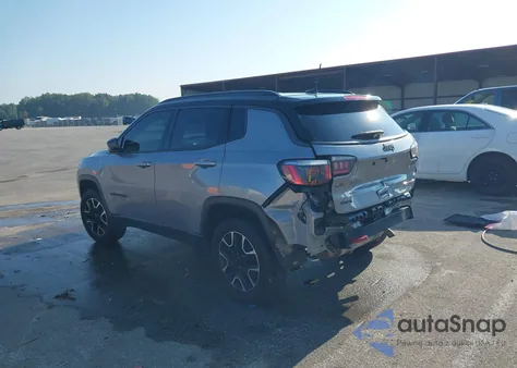 2020 Jeep Compass Trailhawk 4X4 from USA, damaged, VIN 3C4NJDDBXLT177281